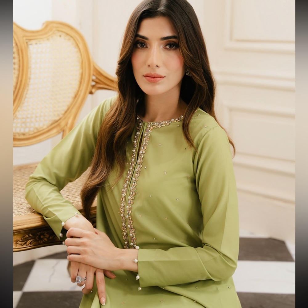 Lulusar Green suit